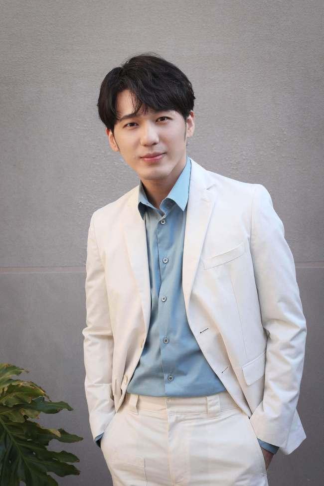 娱乐圈爆料客彭冠英,娱乐圈爆料客背后的神秘故事